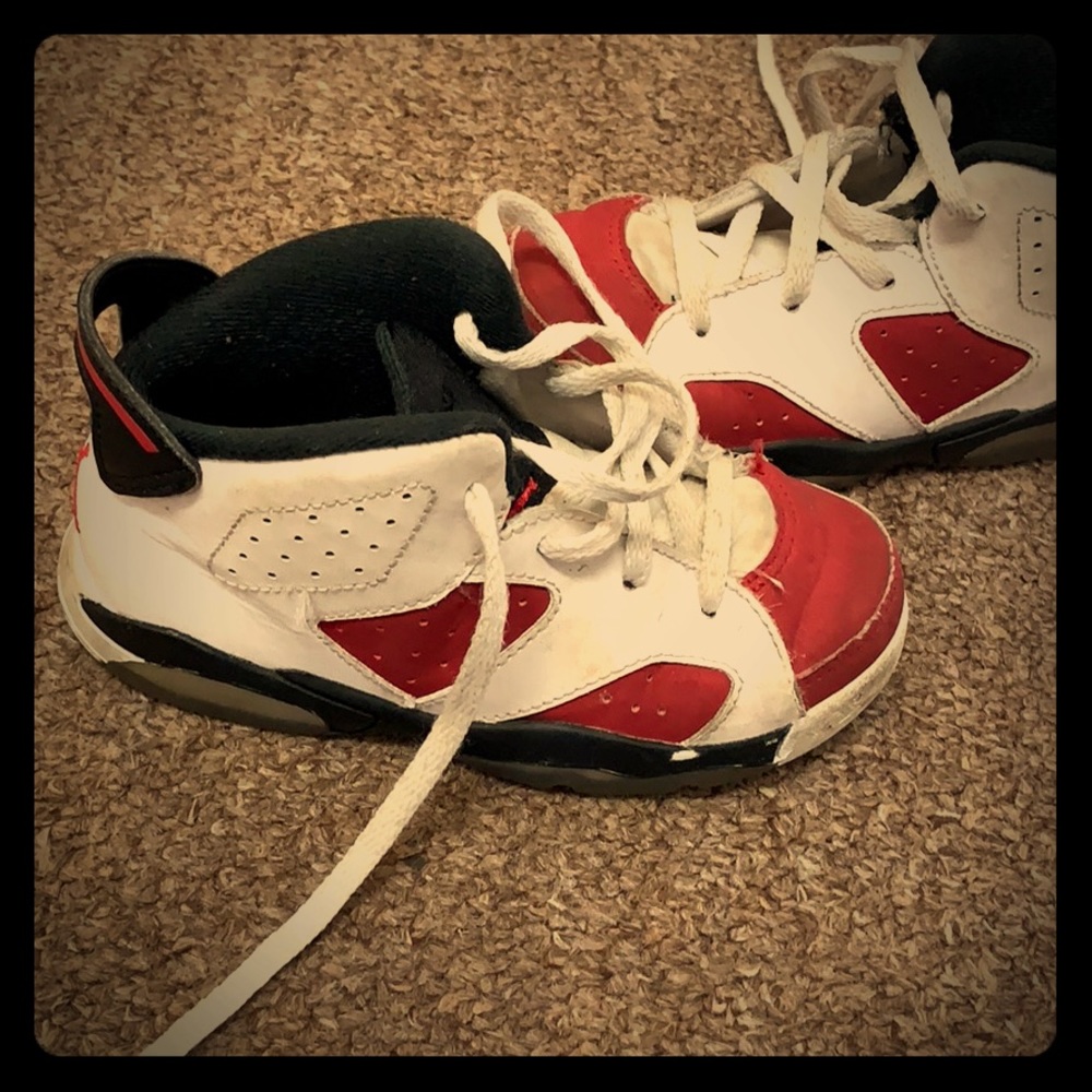 Kids Retro Jordan Sneaker. Great Condition.